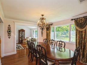 5 Blossom Street, Dix Hills NY 11746