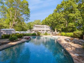 5 Blossom Street, Dix Hills NY 11746