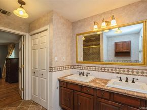5 Blossom Street, Dix Hills NY 11746