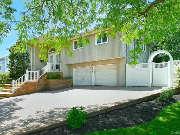 2167 Legion Street, Bellmore NY 11710