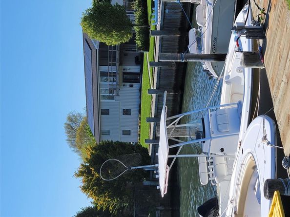 23 Dalny Place, Sayville NY 11782