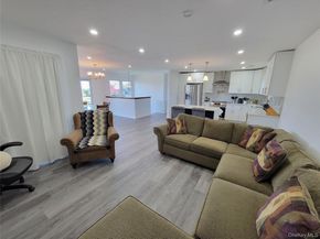 23 Dalny Place, Sayville NY 11782