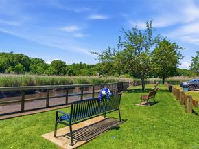 4 Landing Meadow Road, Smithtown NY 11787