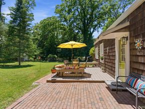 4 Landing Meadow Road, Smithtown NY 11787