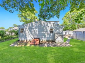 4 Pine Street, Holtsville NY 11742