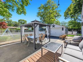 4 Pine Street, Holtsville NY 11742