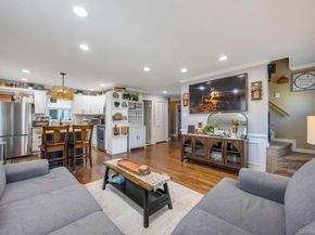 4 Pine Street, Holtsville NY 11742