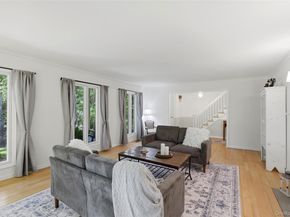 4 Waterview Lane, East Setauket NY 11733