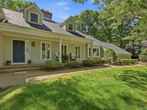 4 Waterview Lane, East Setauket NY 11733
