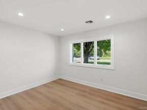 43 Bucknell Drive, Plainview NY 11803