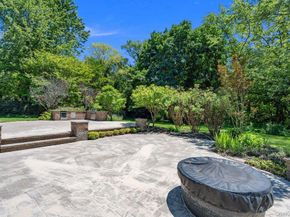 43 Bucknell Drive, Plainview NY 11803