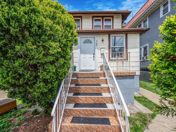 2706 Deerfield Road, Far Rockaway NY 11691