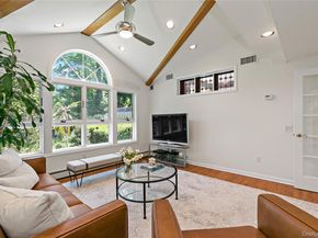 30 High Point Lane, Scarsdale NY 10583