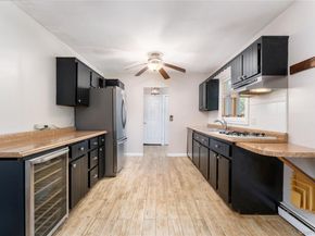 4 N Balin Court, South Setauket NY 11720