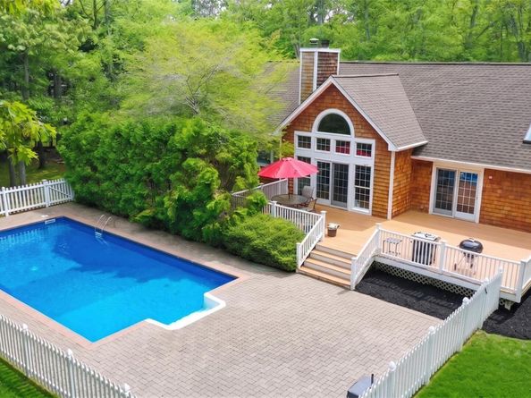 33 Windwood Court, Westhampton NY 11977