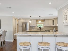17 Lewis Circle, Babylon NY 11702
