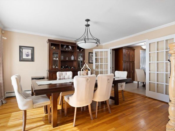 1 5th Avenue, Farmingdale NY 11735