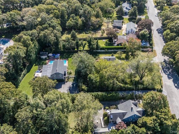190a Wakeman Road A, Hampton Bays NY 11946