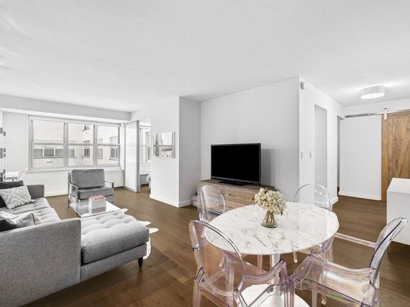 205 3RD Avenue 12U, New York (Manhattan) NY 10003