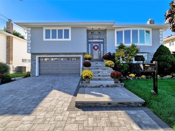 569 Links Drive S, Oceanside NY 11572