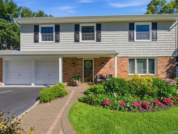 17 White Cliff Lane, Nesconset NY 11767