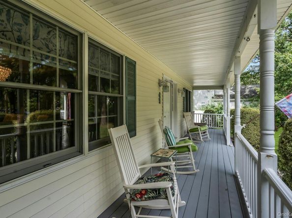 61 Washington Heights Avenue, Hampton Bays NY 11946