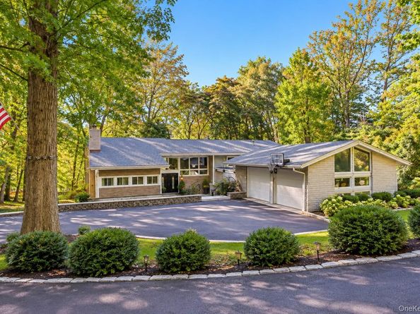 498 Winding Road N, Ardsley NY 10502