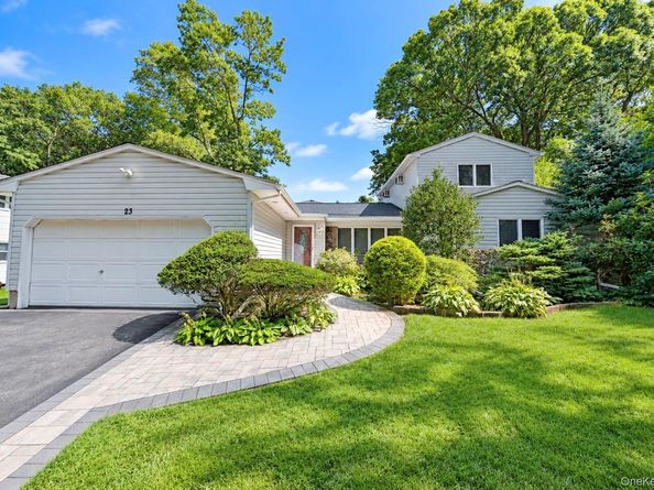 23 Pimlico Drive, Commack NY 11725