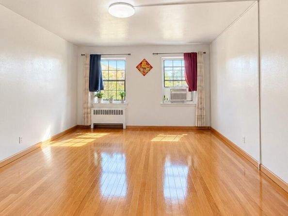 14421 79 Avenue 3H, Flushing NY 11367