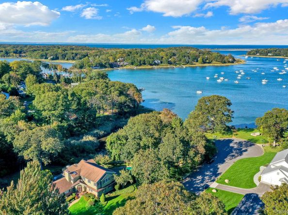 9 Shipyard Lane, Setauket NY 11733