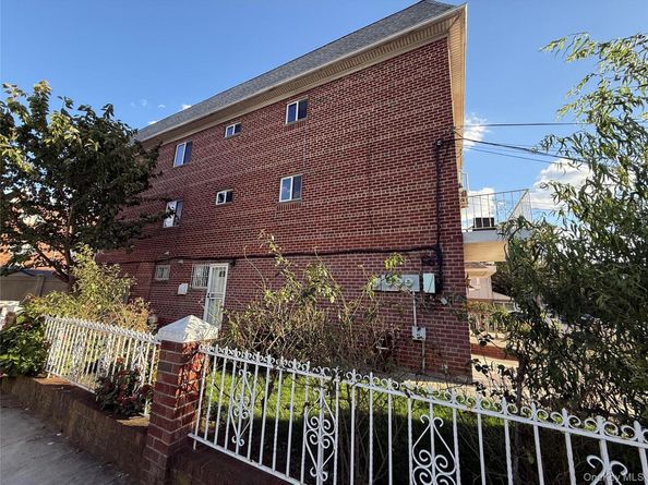 6113 170th Street, Fresh Meadows NY 11365