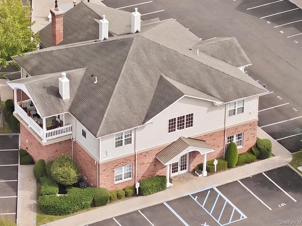 137 Francesca Way, Amityville NY 11701