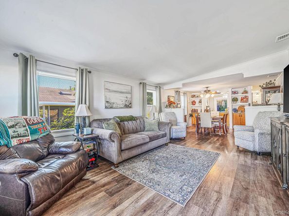 33 Dogwood Lane, Manorville NY 11949