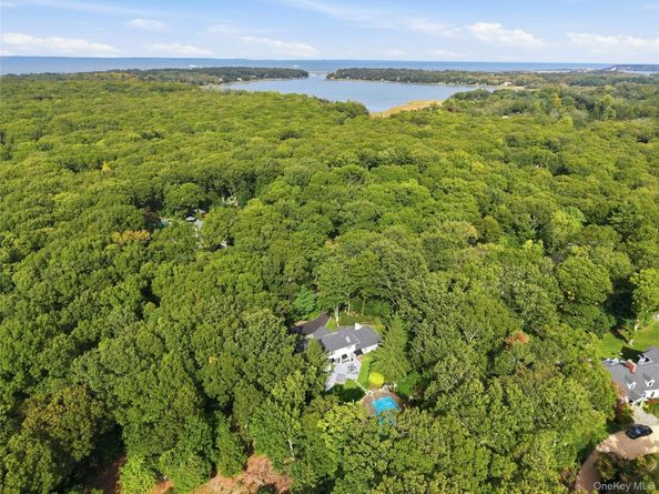 52 W Meadow Road, Setauket NY 11733