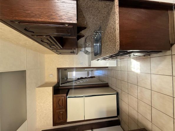 868 Morris Park Avenue, Bronx NY 10462