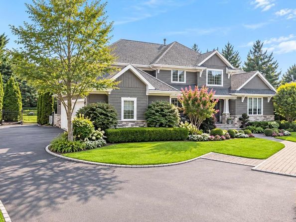 23 Jagger Court, Melville NY 11747