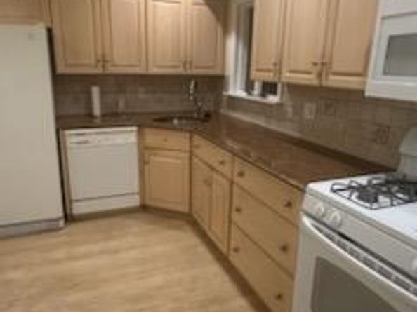 98 Wright Road, Rockville Centre NY 11570