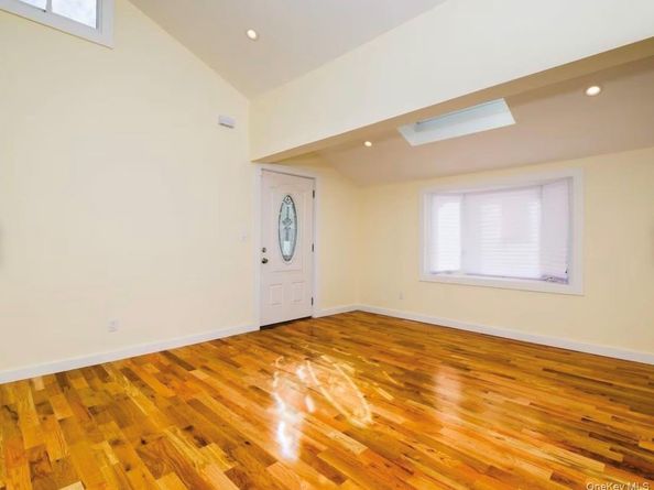 16 cyrus Avenue, Brooklyn NY 11229