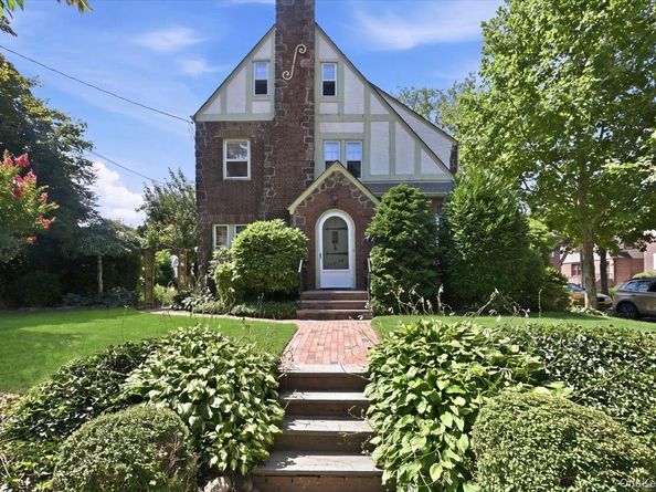 159-02 28th Avenue, Flushing NY 11358