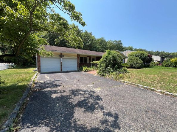 114 Washington Boulevard, Commack NY 11725