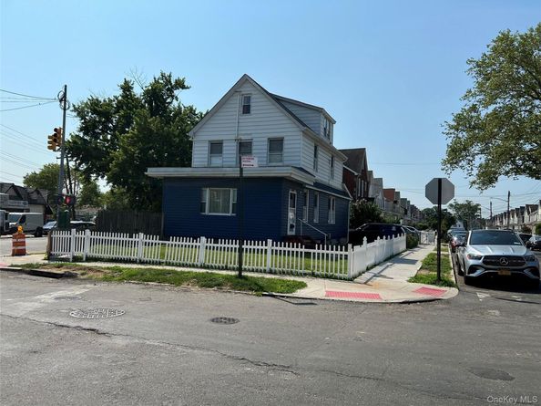 114-01 211 211 street, Cambria Heights NY 11411