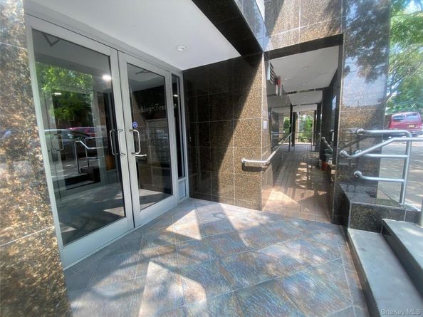 3822 147th Street 5B, Flushing NY 11354