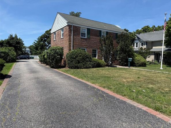 156 N Ocean Avenue, Patchogue NY 11772