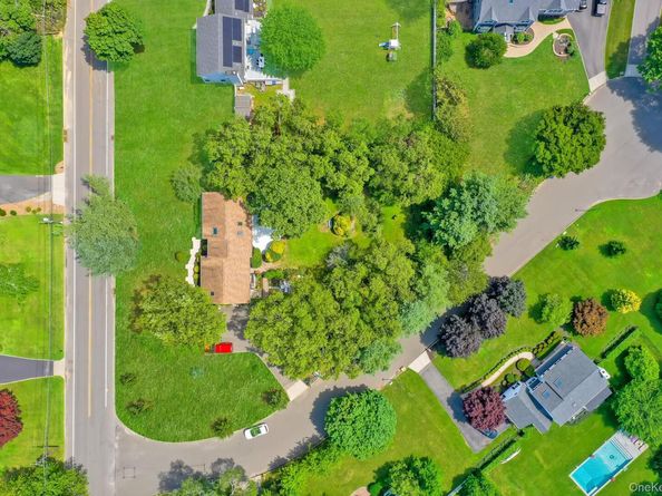 67 Randall Road, Wading River NY 11792