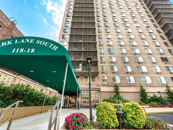 118-18 Union Turnpike 18E, Kew Gardens NY 11415