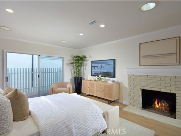 216 Poppy Avenue, Corona Del Mar (newport Beach) CA 92625