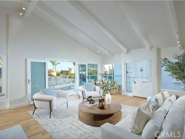 216 Poppy Avenue, Corona Del Mar (newport Beach) CA 92625