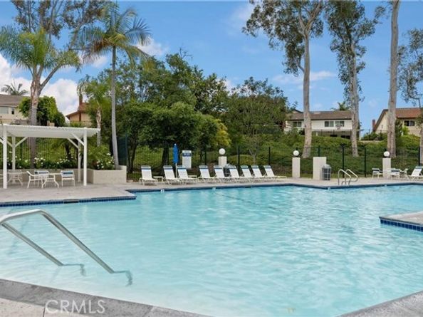 21231 Calle Sendero, Lake Forest (el Toro) CA 92630
