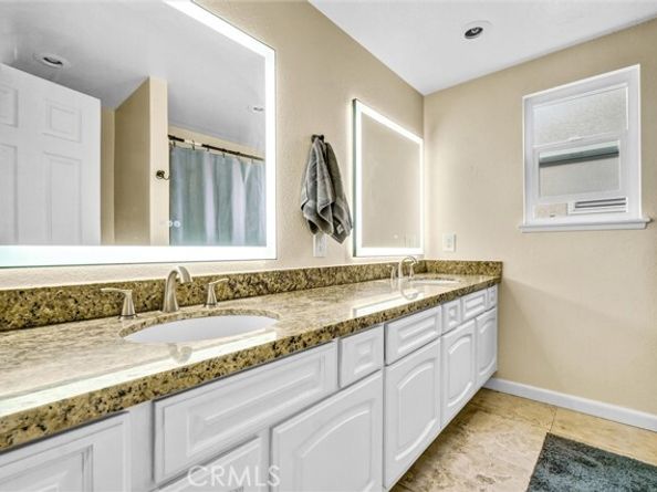 21231 Calle Sendero, Lake Forest (el Toro) CA 92630