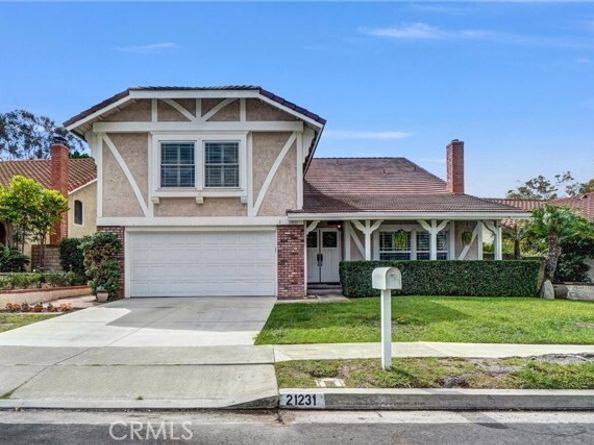 21231 Calle Sendero, Lake Forest (el Toro) CA 92630